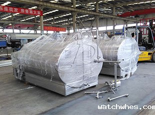 河南焦作客户订购的两台2吨制冷储奶罐发货