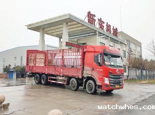 山东淄博客户订购的10吨生鲜乳保温制冷罐发货现场