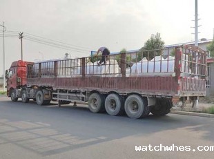 青海3吨不锈钢鲜奶低温冷藏保鲜罐发货现场