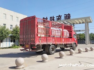 保定10吨不锈钢牛奶保鲜制冷罐发货现场