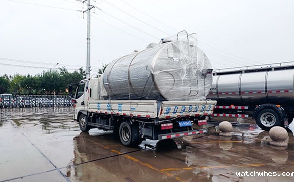 直冷式牛奶<a href=/ target=_blank class=infotextkey>制冷罐</a>