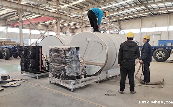 直冷式<a href=/ target=_blank class=infotextkey>鲜奶冷藏罐</a>