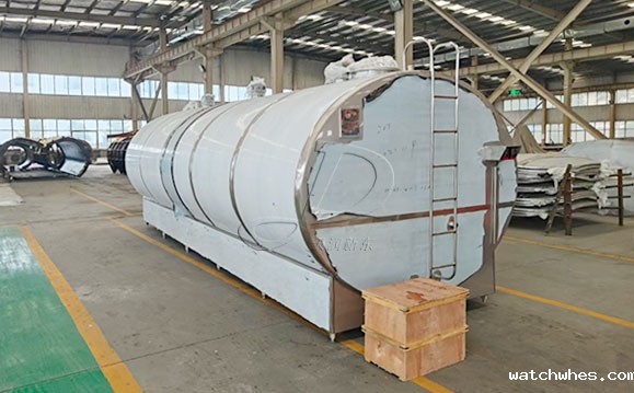 20吨大型<a href=/ target=_blank class=infotextkey>制冷罐</a>