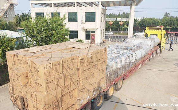 <a href=/ target=_blank class=infotextkey>制冷罐</a>