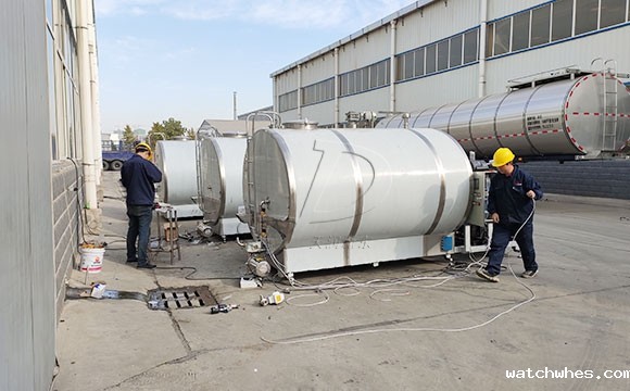 直冷式保温储奶罐