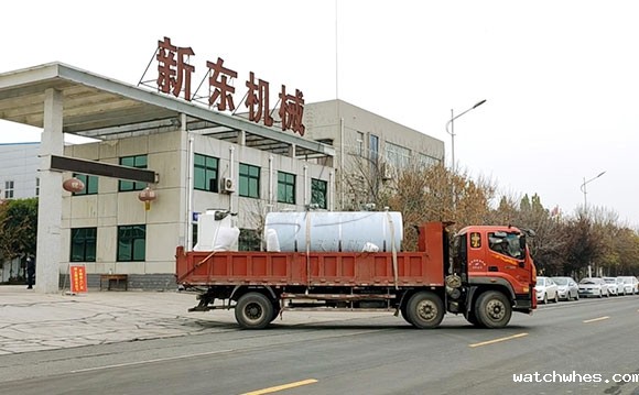 10吨不锈钢卧式储奶罐