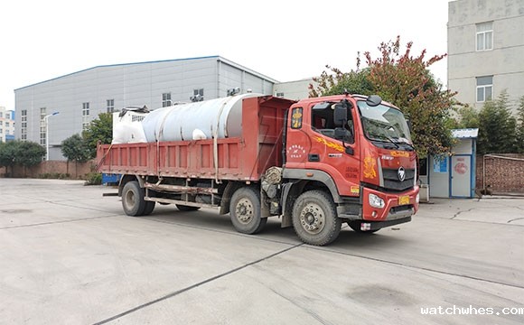 10吨不锈钢卧式储奶罐