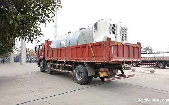 10吨不锈钢卧式储奶罐