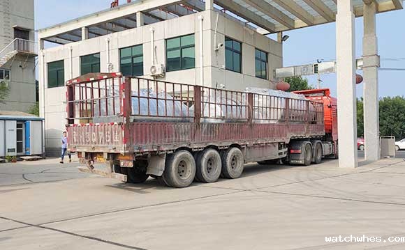 3吨<a href=/ target=_blank class=infotextkey>制冷罐</a>发货