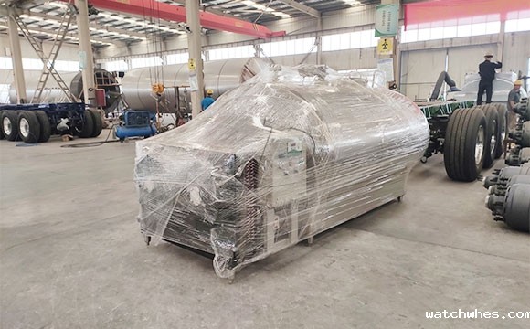 不锈钢冷鲜奶储存罐