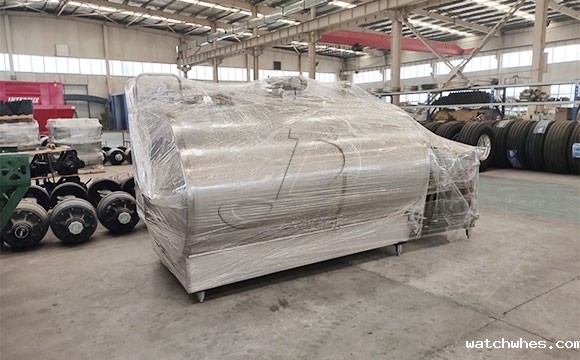 不锈钢冷鲜奶储存罐