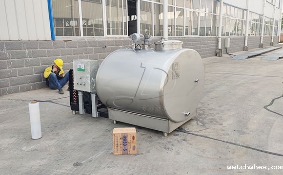 不锈钢鸭血<a href=/ target=_blank class=infotextkey>制冷罐</a>