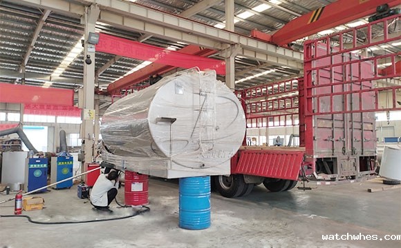 不锈钢制冷储奶罐