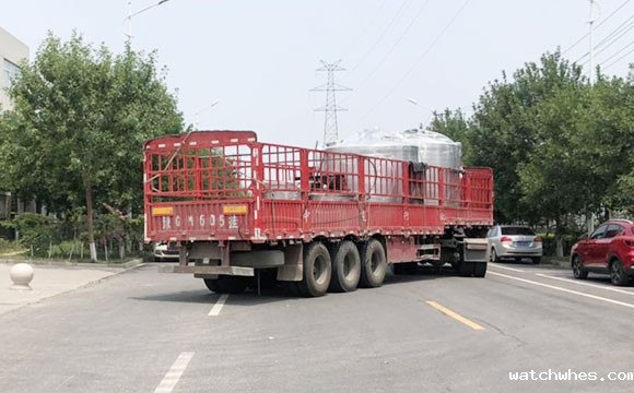 立式<a href=/ target=_blank class=infotextkey>鲜奶冷藏罐</a>