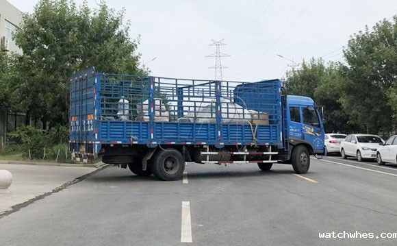 24位鱼骨式挤奶机发货