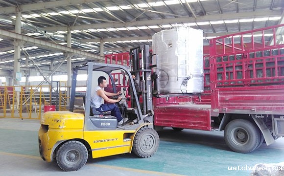 立式黄酒<a href=/ target=_blank class=infotextkey>制冷罐</a>