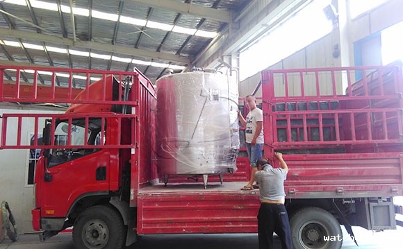 立式黄酒<a href=/ target=_blank class=infotextkey>制冷罐</a>