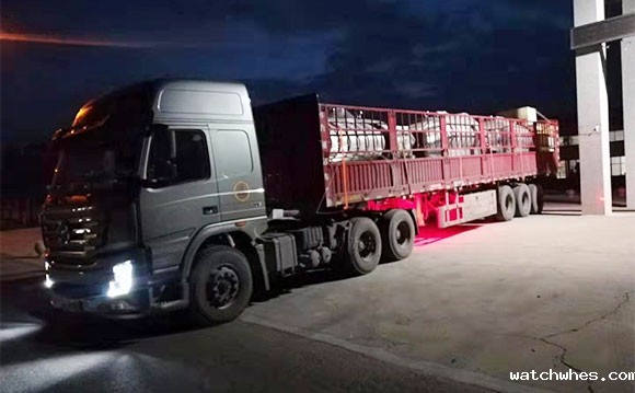 小型挤奶机发货