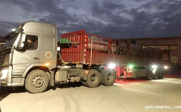 小型挤奶机发货